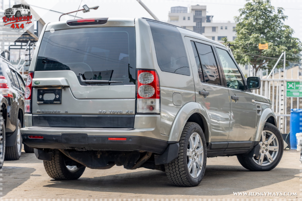 Land Rover Discovery 4