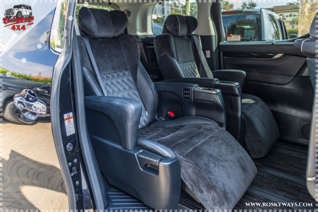 2016 TOYOTA ALPHARD