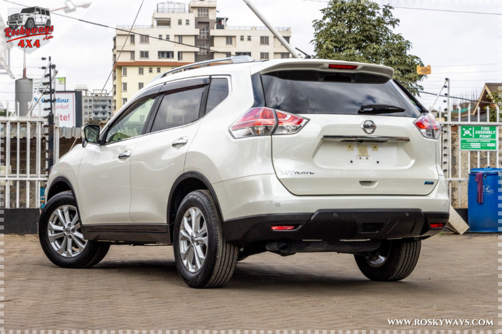 2016 NISSAN X-TRAIL