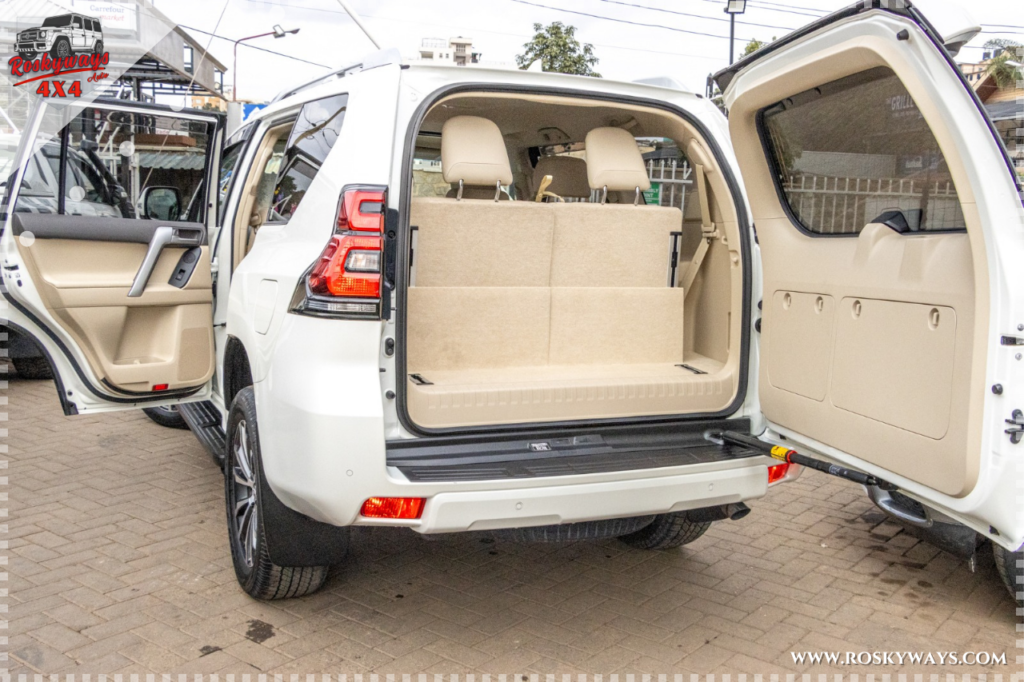 2018 TOYOTA LAND CRUISER PRADO