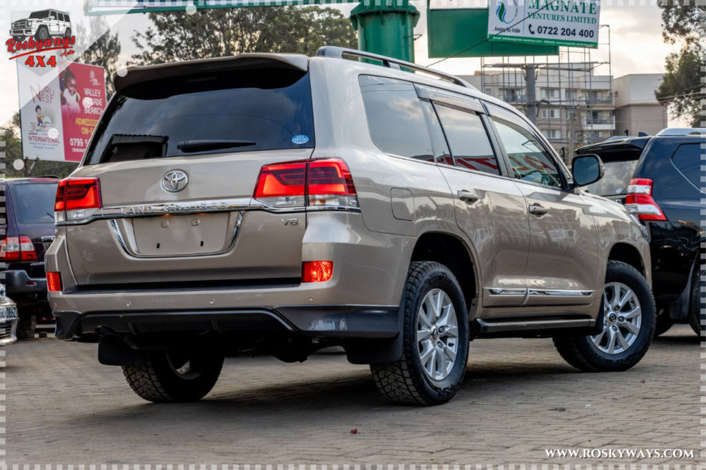 Toyota Land Cruiser V8 ZX