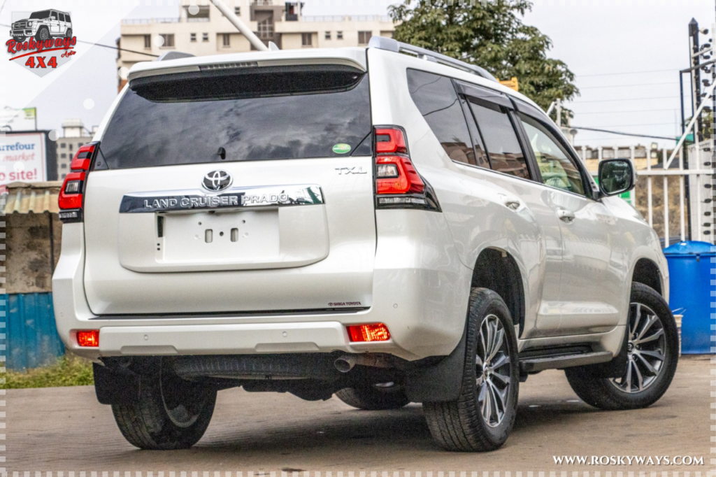 2018 TOYOTA LAND CRUISER PRADO