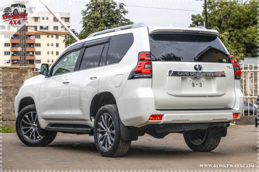 2018 TOYOTA LAND CRUISER PRADO