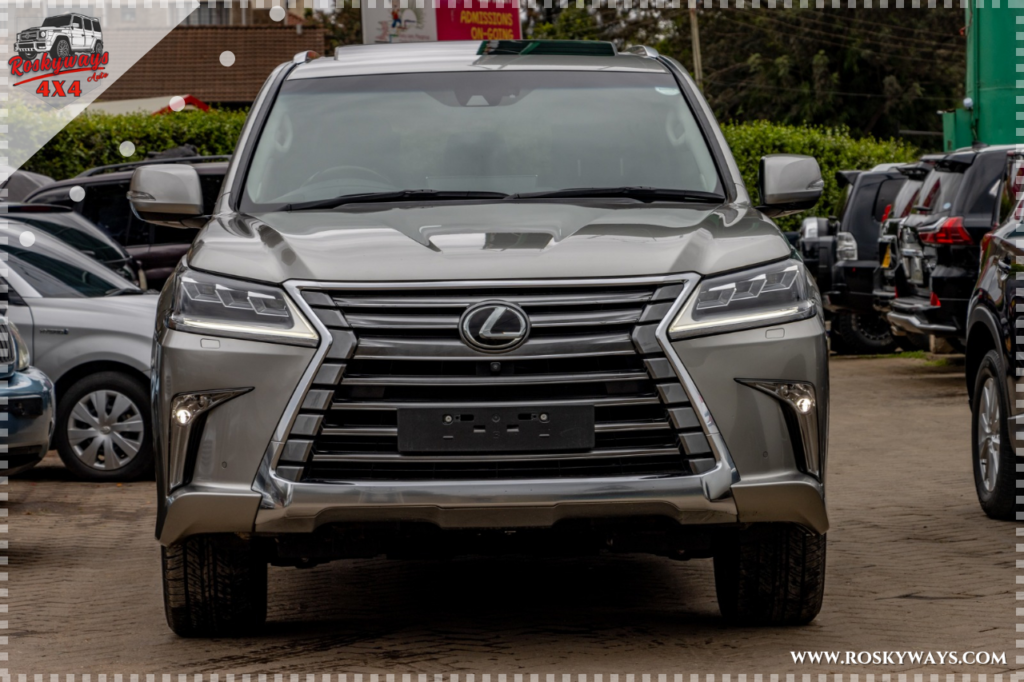 2016 LEXUS LX450d