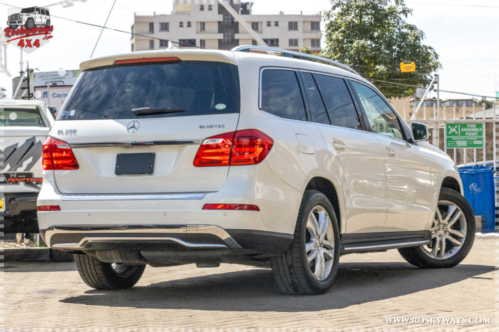 MERCEDES BENZ GL350 BlueTec