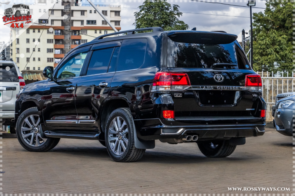 2016 TOYOTA LAND CRUISER