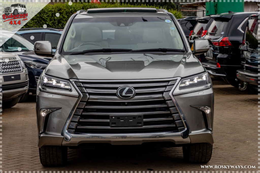 2016 LEXUS LX570