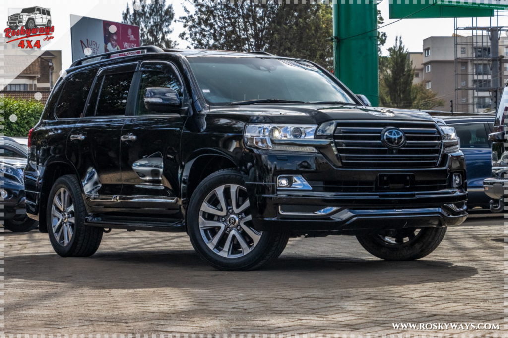 2016 TOYOTA LAND CRUISER