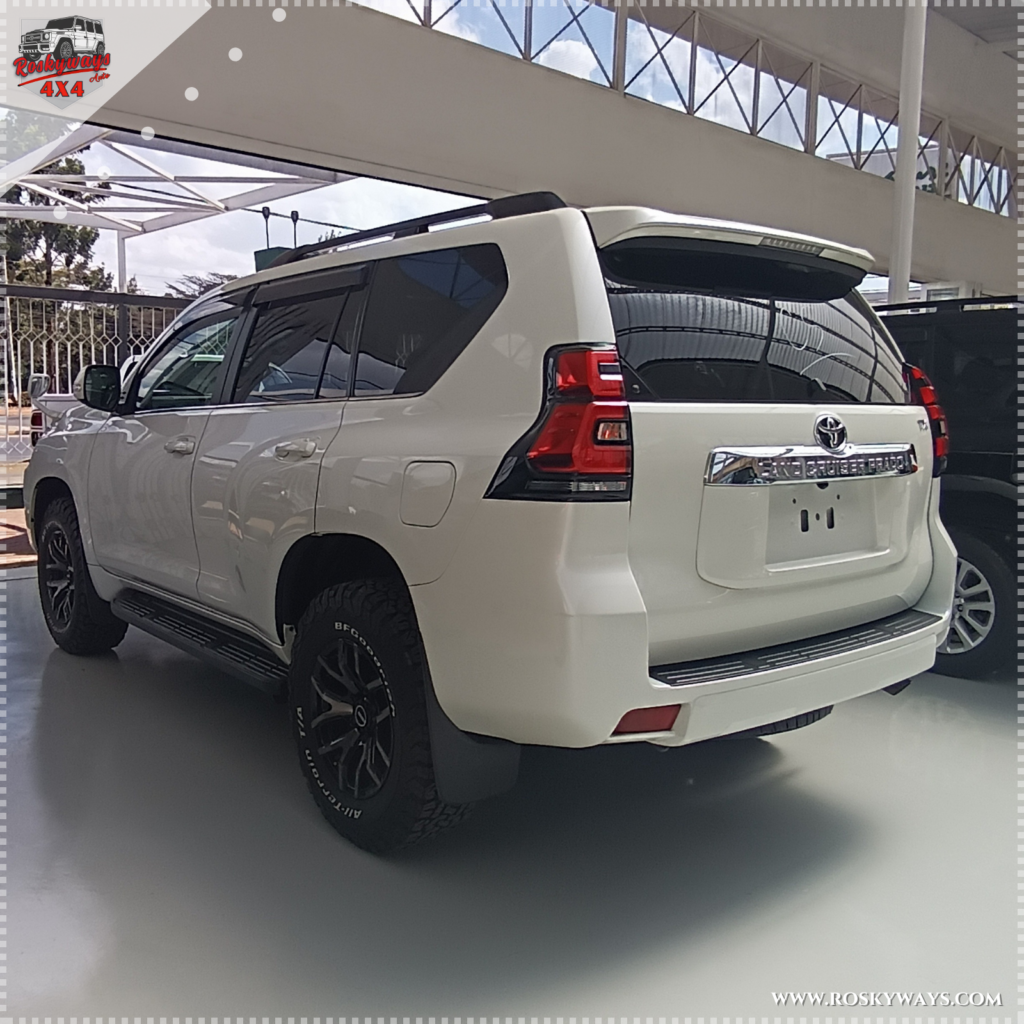 2018 TOYOTA LAND CRUISER PRADO TX