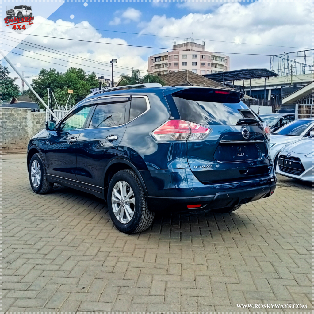 2016 NISSAN X-TRAIL