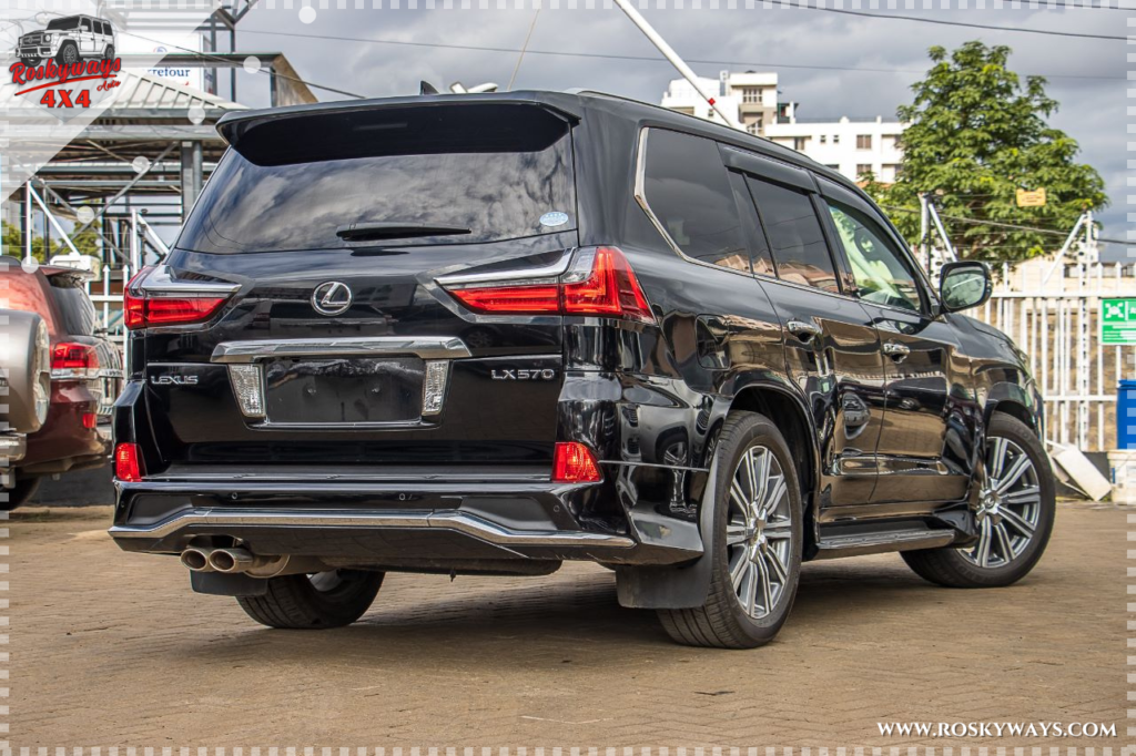 2016 LEXUS LX570