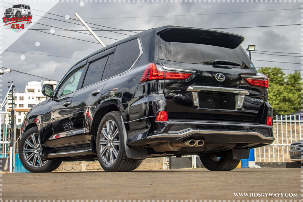 2016 LEXUS LX570