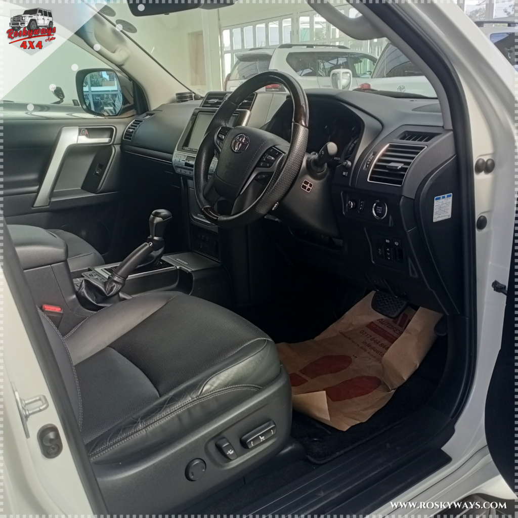 Toyota Land Cruiser Prado TX