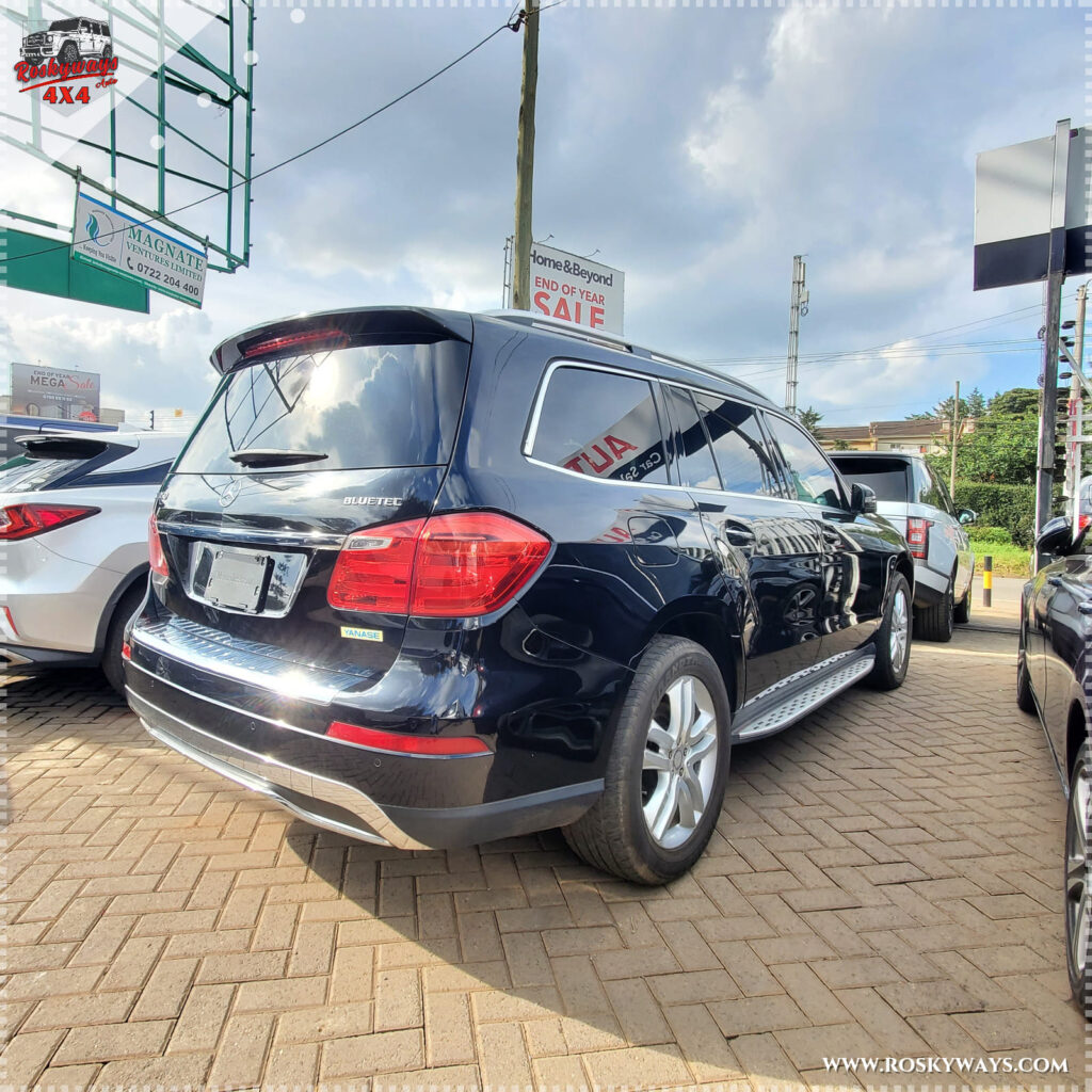 MERCEDES BENZ GL350 BlueTec