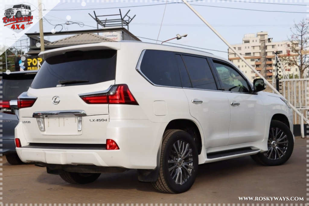 Lexus LX450d