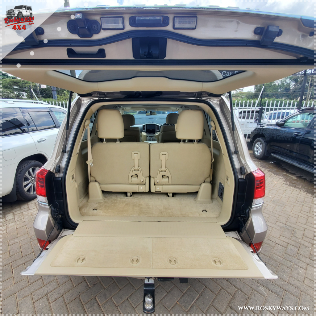 Toyota Land Cruiser V8 VX