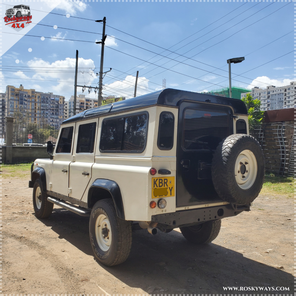 Land Rover Defender 110