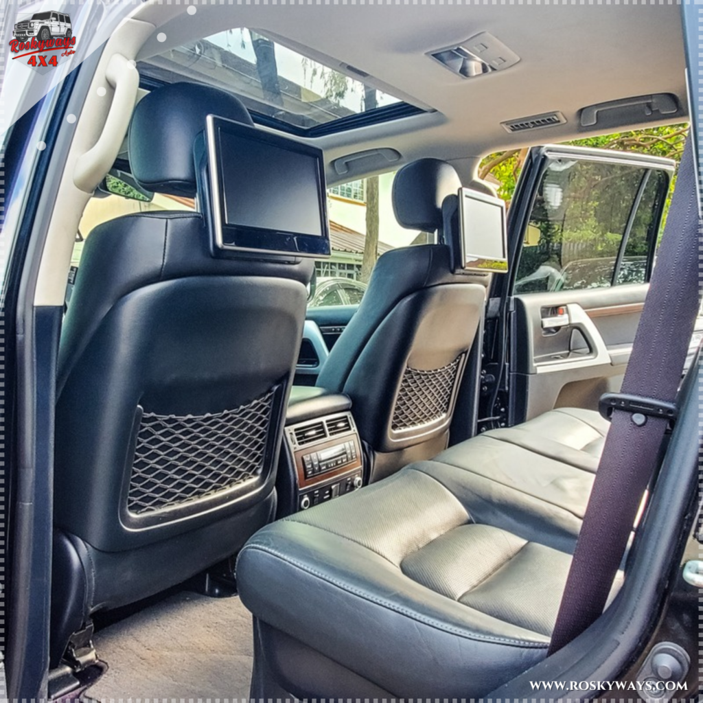 Toyota Land Cruiser Sahara