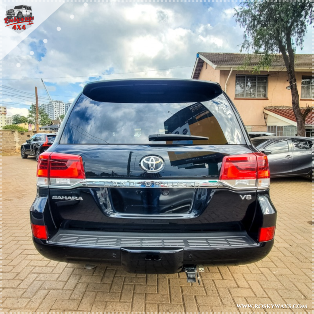 Toyota Land Cruiser Sahara