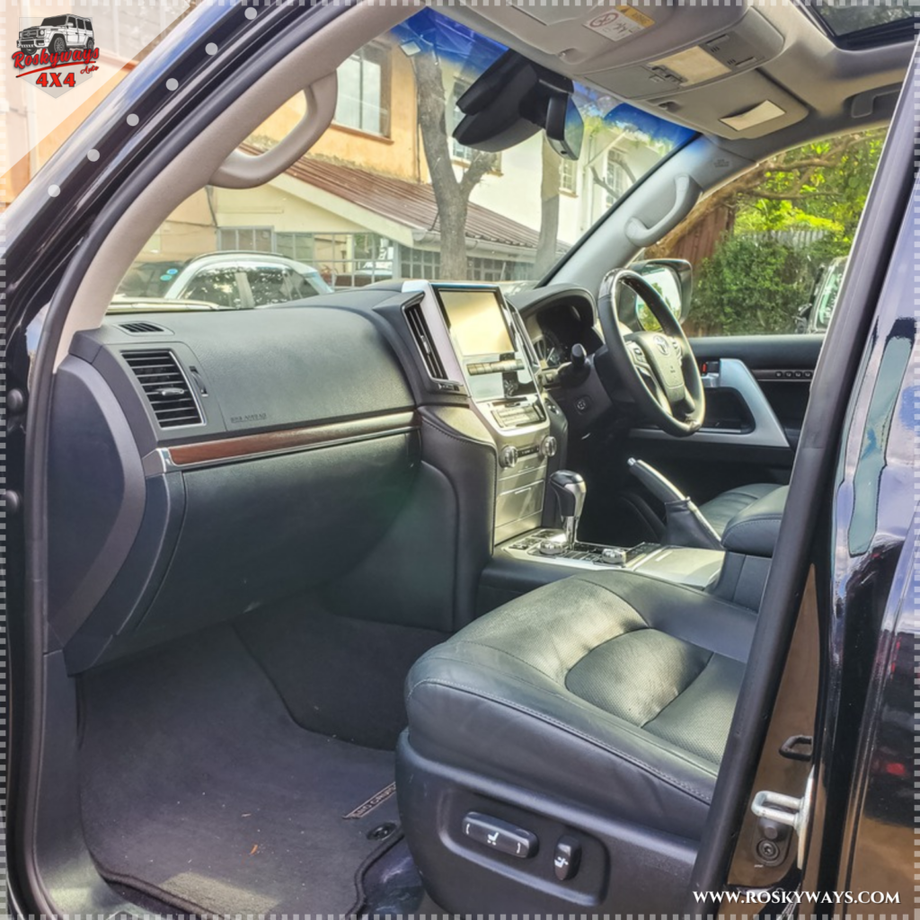 Toyota Land Cruiser Sahara