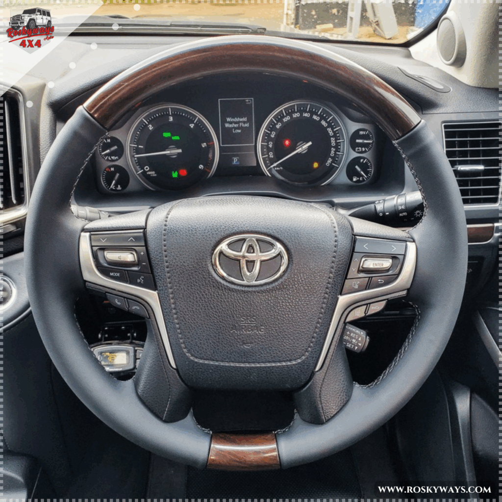 Toyota Land Cruiser Sahara