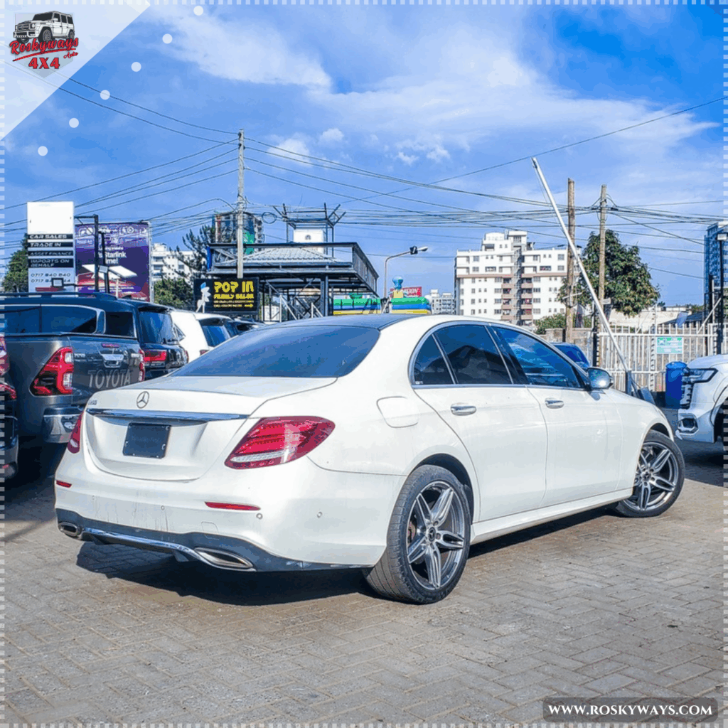 Mercedes-Benz E200 AMG Line